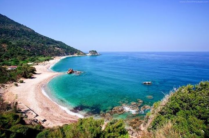 Complex hotelier 554 mp pe teren 12.000 mp, Vathia anunturi imobiliare Grecia