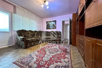 Apartament 3 camere, centrala proprie, zona Girocului anunturi imobiliare Timis