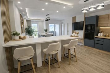 Apartament deosebit, 2 camere, cu parcare, pe C. Coposu, Dambul Rotund anunturi imobiliare Cluj