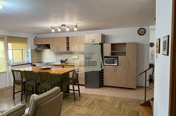 Apartament 3 camere de vanzare CENTRAL - Sibiu anunturi imobiliare Sibiu