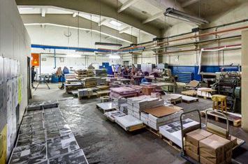 Hală producție Ambalaje Carton și casă locuibilă la 25km de București anunturi imobiliare Giurgiu