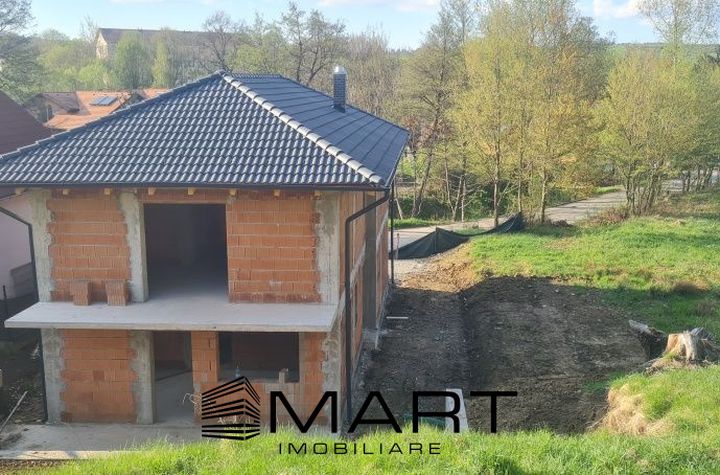 Vilă - 4 camere de vanzare CISNADIE - Sibiu anunturi imobiliare Sibiu