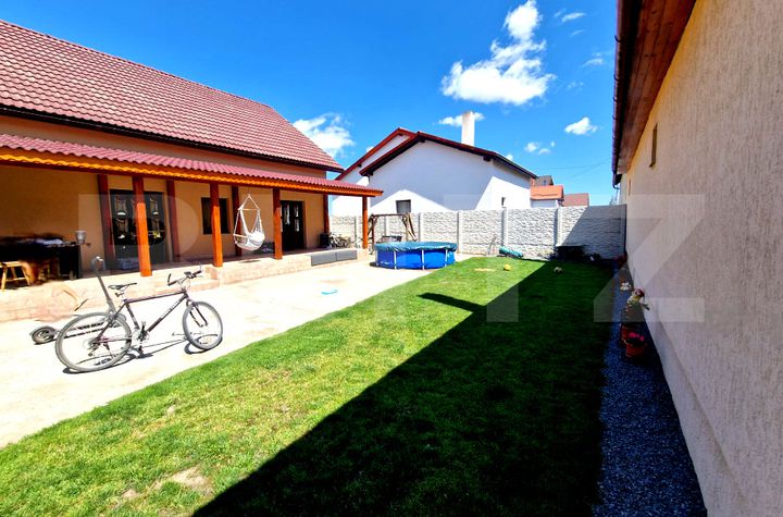 Casă - 4 camere de vanzare HALCHIU - Brasov anunturi imobiliare Brasov