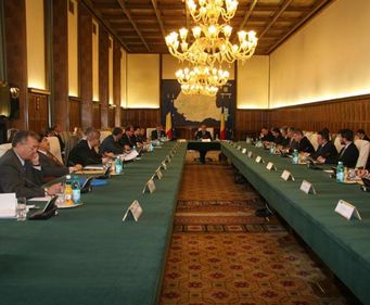 Miniştrii cabinetului Boc au încercat să elimine pe ascuns taxa suplimentară pe clădiri