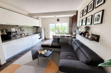 Apartament 2 camere de vanzare FLORESTI - Cluj anunturi imobiliare Cluj