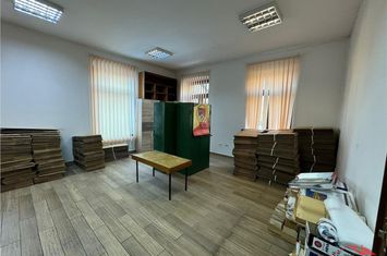 Spațiu comercial de inchiriat CENTRAL - Vrancea anunturi imobiliare Vrancea