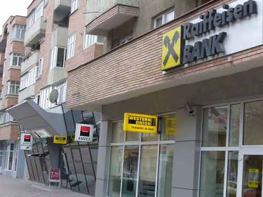 Numai cateva banci acorda efectiv credite prin Prima Casa