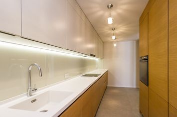 Apartament 4 camere de inchiriat PRIMAVERII - Bucuresti anunturi imobiliare Bucuresti