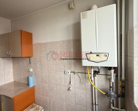 Apartament 3 camere Alexandru Obregia, 66 mp