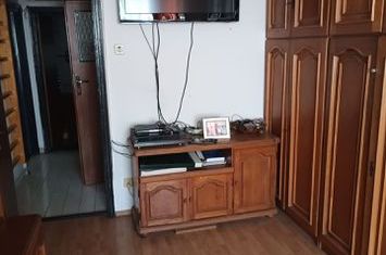 Piata Sudului, Sun Plaza, vanzare apartament 3 camere, 71 mp totali, 2 minute de metrou, anunturi imobiliare Bucuresti
