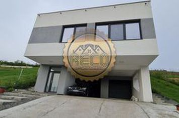 Casă - 5 camere de vanzare DEALURI ORADEA - Bihor anunturi imobiliare Bihor