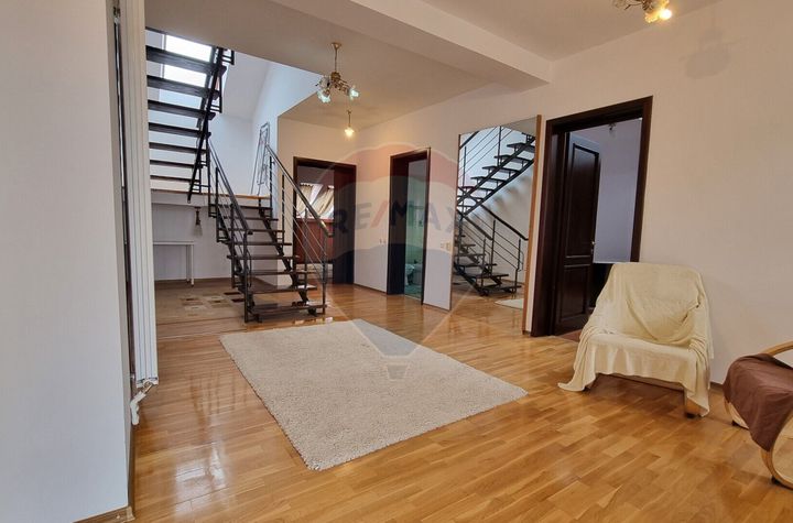 Penthouse DE INCHIRIAT – 6 Camere, 200 mp, Moara de Vânt anunturi imobiliare Iasi