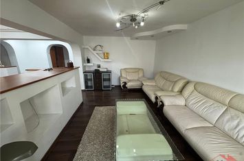 Apartament 3 camere de vanzare CENTRAL - Vrancea anunturi imobiliare Vrancea