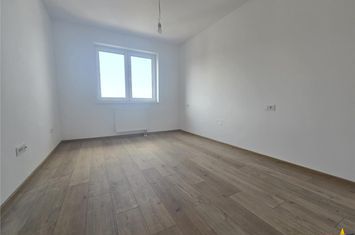 Apartament 3 camere de vanzare TRACTORUL - Brasov anunturi imobiliare Brasov