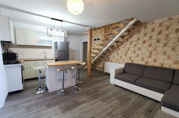 Apartament 3 camere de vanzare SIBIU - Sibiu anunturi imobiliare Sibiu