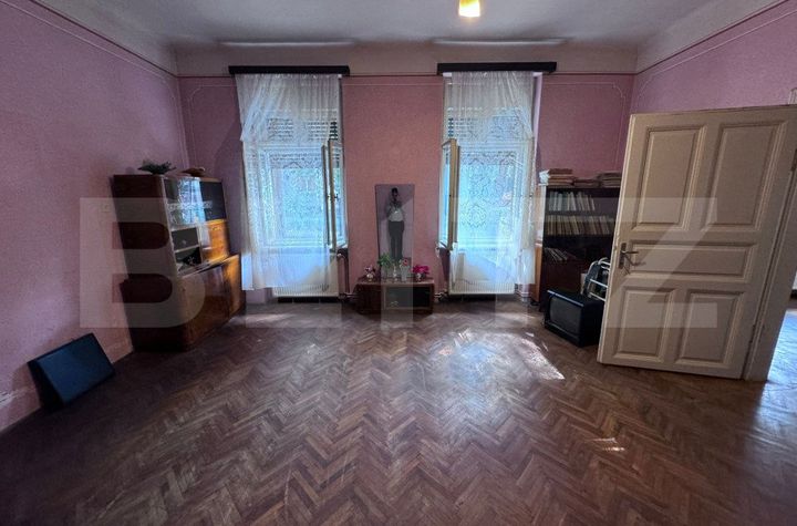 Casă - 3 camere de vanzare TARGU MURES - Mures anunturi imobiliare Mures