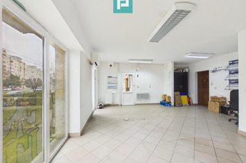 Spatiu comercial cu vitrină -Calea Aurel Vlaicu anunturi imobiliare Arad