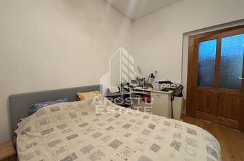 Apartament la curte comuna in zona Sagului, centrala termica anunturi imobiliare Timis