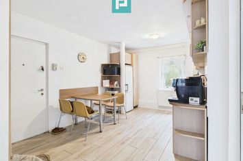 Apartament patru camere zona Confectii Arad anunturi imobiliare Arad