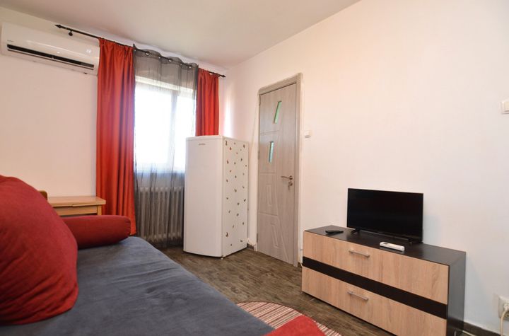 Garsonieră de inchiriat UNIRII - Bucuresti anunturi imobiliare Bucuresti