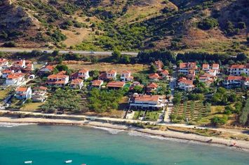 Teren agricol 600 mp, 100 m de mare — Paralia Karianis anunturi imobiliare Grecia