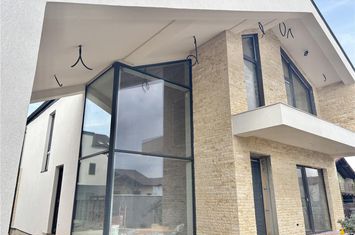 Vilă - 5 camere de vanzare SANPETRU - Brasov anunturi imobiliare Brasov