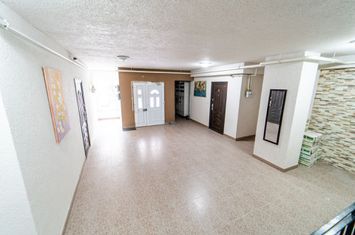 Apartament modern,  cu un dormitor, str Tudor Vladimirescu Arad anunturi imobiliare Arad