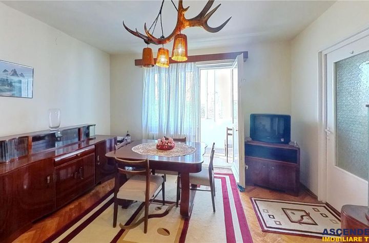 Apartament 3 camere de vanzare DAMBU PIETROS - Mures anunturi imobiliare Mures
