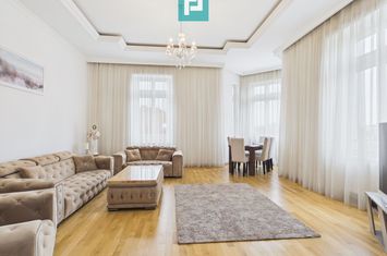 Apartament deosebit în clădire istorică central anunturi imobiliare Timis