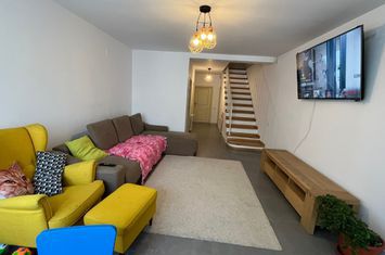 Vilă - 3 camere de vanzare COLENTINA - Bucuresti anunturi imobiliare Bucuresti