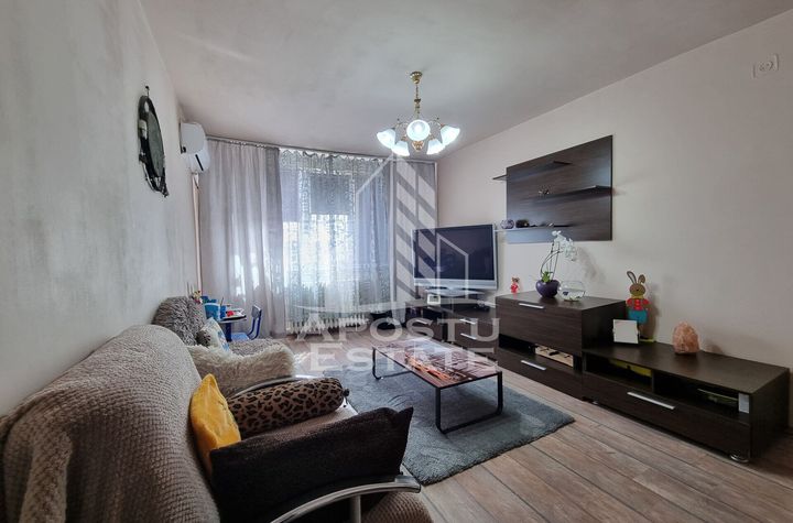 Apartament cu 3 camere, etaj intermediar, zona Circumvalatiunii anunturi imobiliare Timis