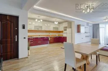 Apartament 3 camere de vanzare TRACTORUL - Brasov anunturi imobiliare Brasov