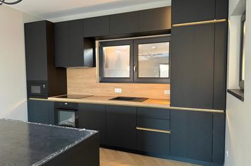 Apartament 4 camere de vanzare SIBIU - Sibiu anunturi imobiliare Sibiu