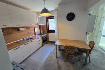 Apartament 3 camere de inchiriat ASTRA - Brasov anunturi imobiliare Brasov