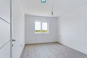 Apartament cu 3 camere, etaj 2, loc de parcare, zona Torontalului anunturi imobiliare Timis