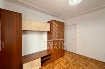 Apartament cu 3 camere, centrala proprie, zona Complex Studentesc anunturi imobiliare Timis