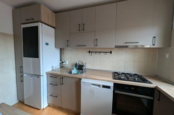Apartament 4 camere de inchiriat STRAND - Sibiu anunturi imobiliare Sibiu