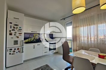 Apartament 3 camere de inchiriat MIHAI VITEAZU - Sibiu anunturi imobiliare Sibiu