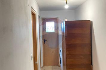 De Închiriat  Apartament cu 1 cameră 32 mp în zona Canta. anunturi imobiliare Iasi