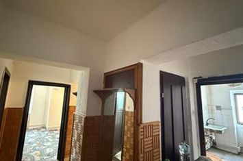 APARTAMENT CU 3 CAMERE & 2 BAI, ET 2 PE SF. LAZAR, PALAS MALL anunturi imobiliare Iasi