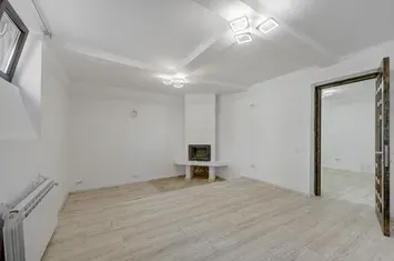 Apartament 4 camere de vanzare DACIA - Bucuresti anunturi imobiliare Bucuresti