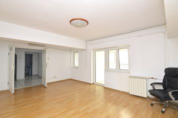 Apartament 3 camere de inchiriat UNIRII - Bucuresti anunturi imobiliare Bucuresti