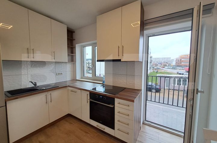 Apartament 2 camere de vanzare TRACTORU - Brasov anunturi imobiliare Brasov