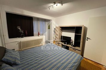 Apartament 2 camere, Decomandat, zona Spitalul Judetean. anunturi imobiliare Timis