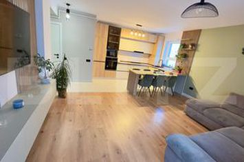 Apartament 3 camere de vanzare TRACTORU - Brasov anunturi imobiliare Brasov