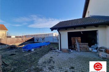 Vilă - 5 camere de vanzare NAZNA - Mures anunturi imobiliare Mures