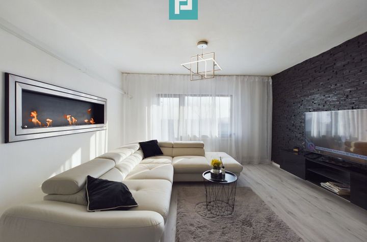 Apartament 4 camere, Podgoria anunturi imobiliare Arad