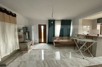 Casă - 4 camere de vanzare CAMPENESTI - Cluj anunturi imobiliare Cluj