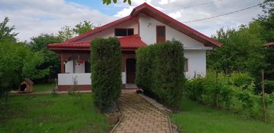 Casă 4 camere 125 mp