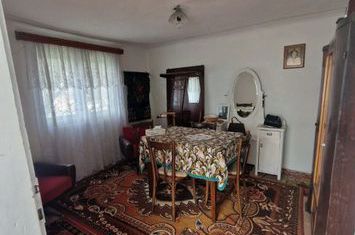 Maneciu Pamanteni - Casa  si anexa 170 mp construiti - 4 camere - 460 mp teren anunturi imobiliare Prahova